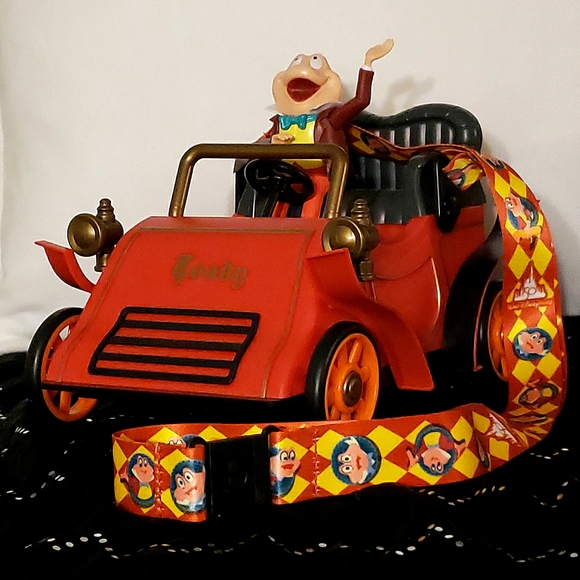 Disney's Toady Popcorn Bucket - Mr. Toad, Never used! - Picture 1 of 4